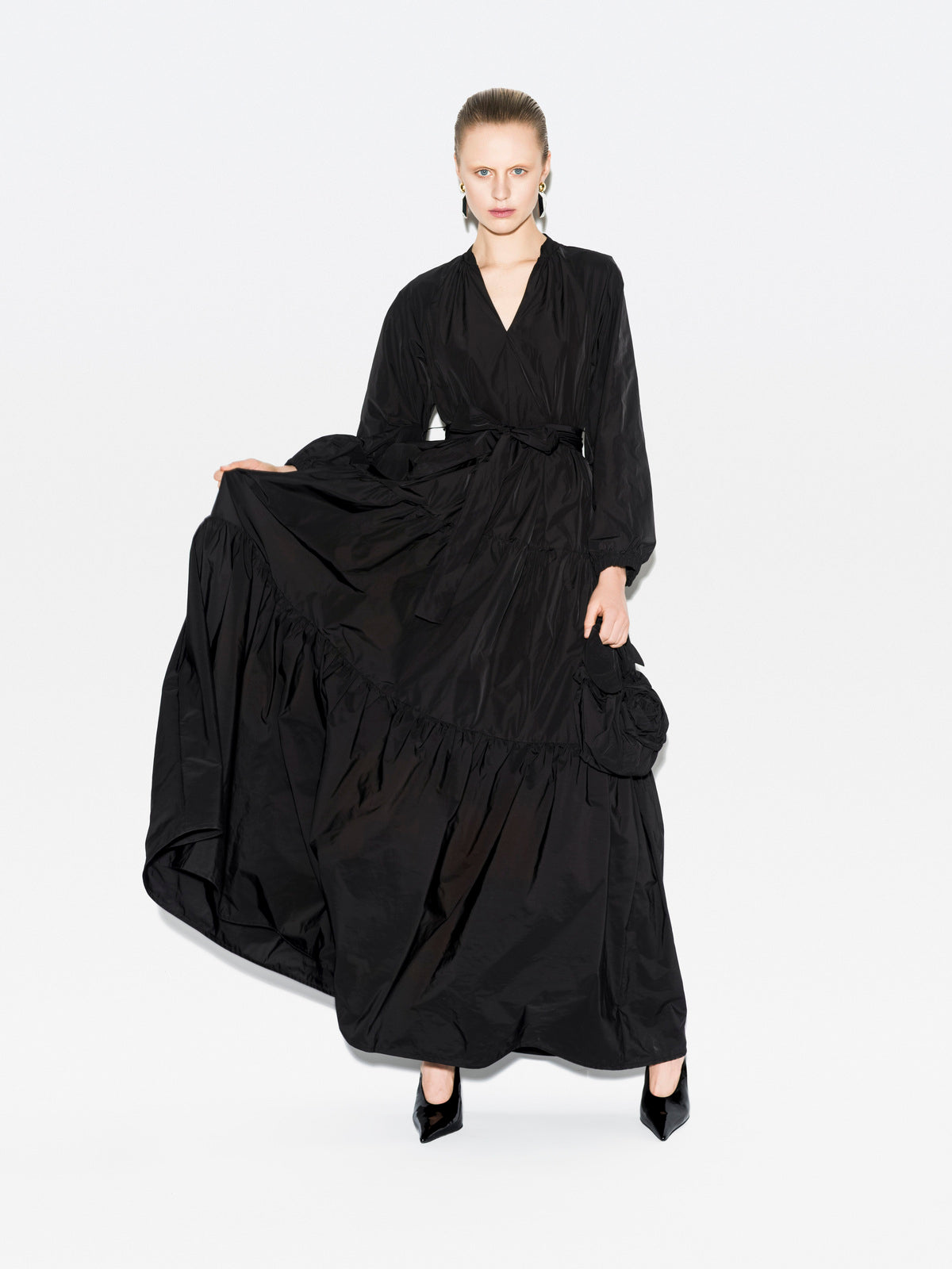 Ahi dress in black + Cloud bag in black